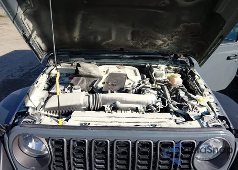 2025 Jeep Wrangler 4-Door Sport 4X4 z USA, uszkodzony, nr VIN 1C4PJXDN5SW656835